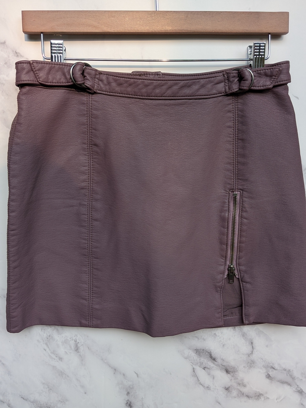 Free People Faux Leather Mini Skirt Mauve Purple Zip Front Slit Women's 8
